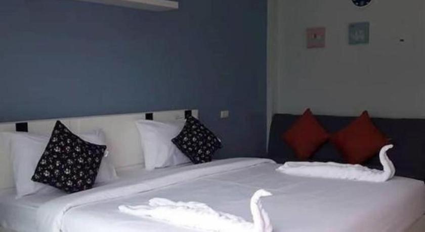 Kim Lung Airport Hotel Patong Exterior photo